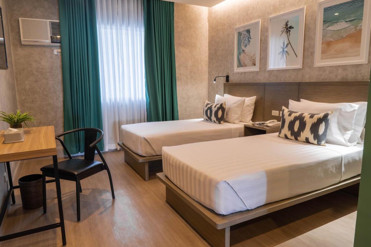 Primeway Suites Cebu Exteriör bild